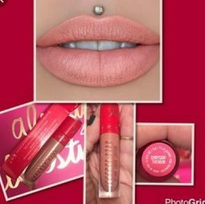 Jeffree Star Set of 4 liquid lip & free lip scrub